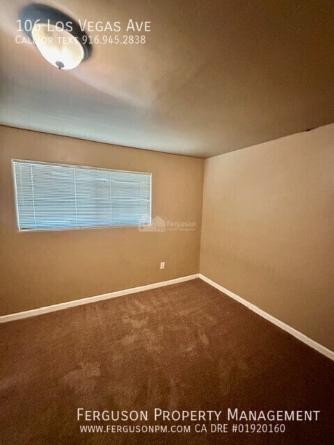Building Photo - 106 Los Vegas Ave