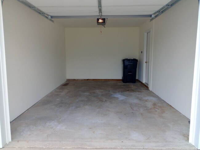 Building Photo - 3517-3519 La Mesa Dr.