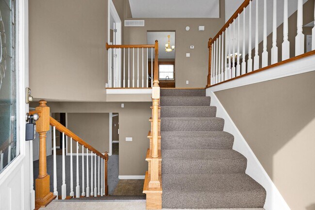 Building Photo - 73 Rosenberger Ln