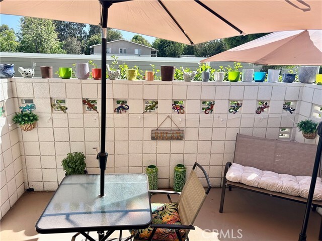 Building Photo - 706 Avenida Sevilla