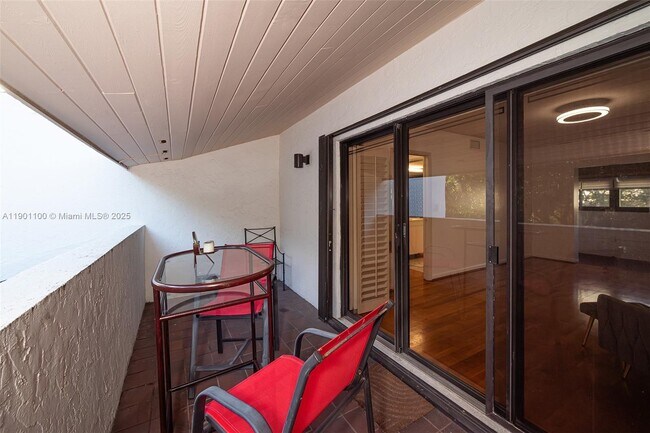 Building Photo - 2600 Cardena St