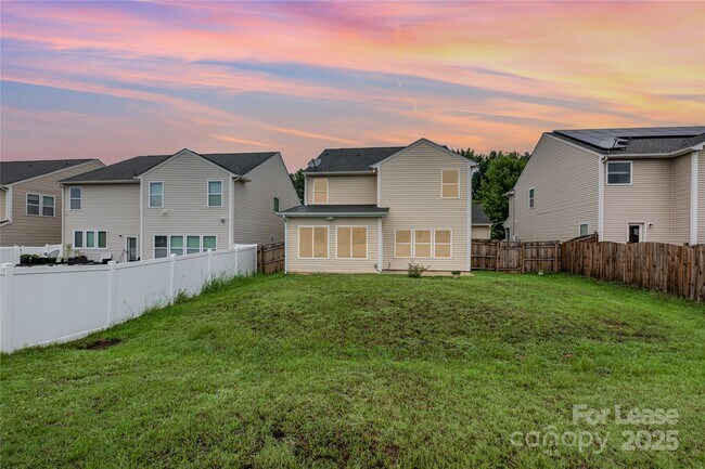 Building Photo - 10327 Snowbell Ct