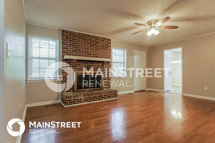 Building Photo - 1299 Glenridge Ln