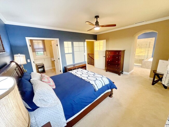 Building Photo - Luxury Townhome Living at The Villas at Ke...