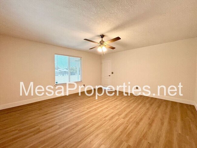 Building Photo - 15185 Osceola Rd