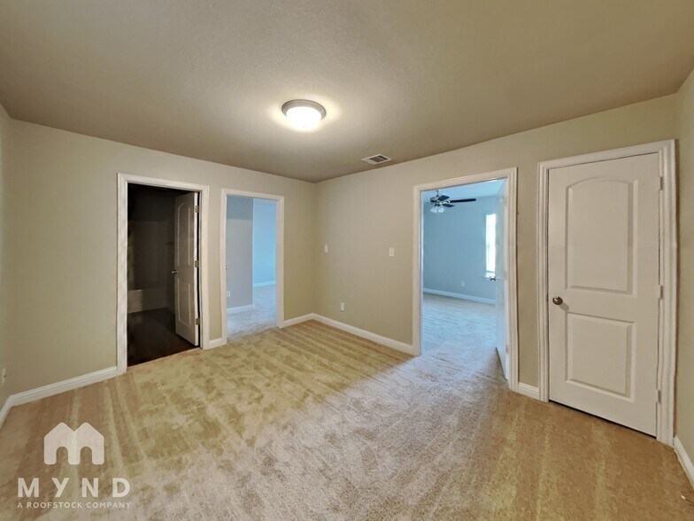 Building Photo - 710 Rolling Terrace Cir