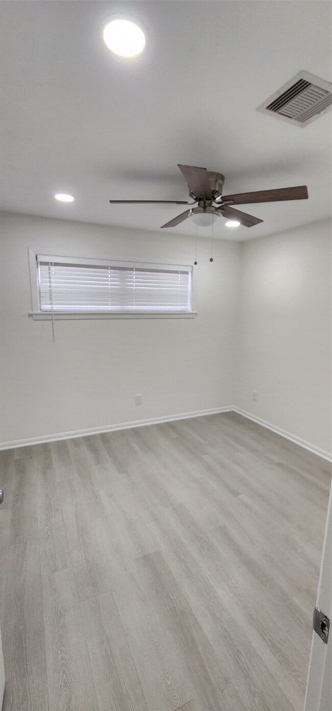 Building Photo - 4921 Nina Lee Ln
