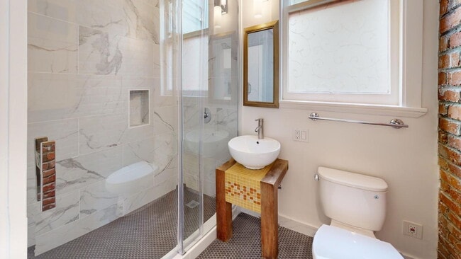 Building Photo - Elegant & Updated 2BR / 1BA Apartment with Beautiful City Views — Corona Heights