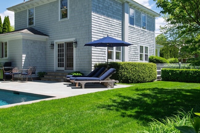 Building Photo - 61 Jennings Ave