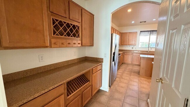 Building Photo - 43658 Caven Dr