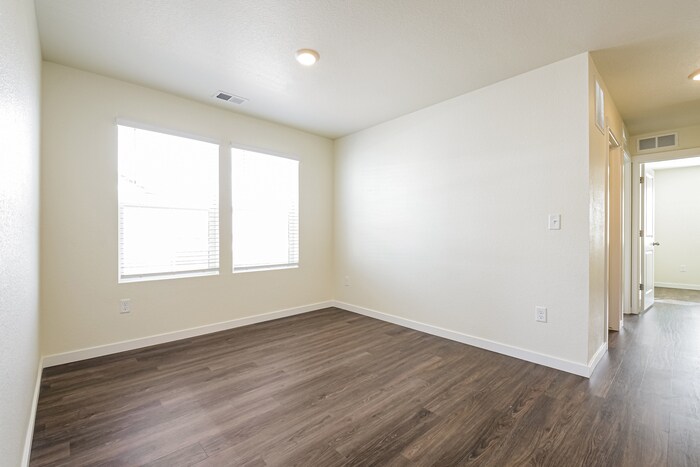 Building Photo - 13464 Oneida Ln