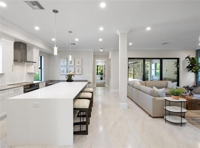 Building Photo - 2721 Van Buren Ave