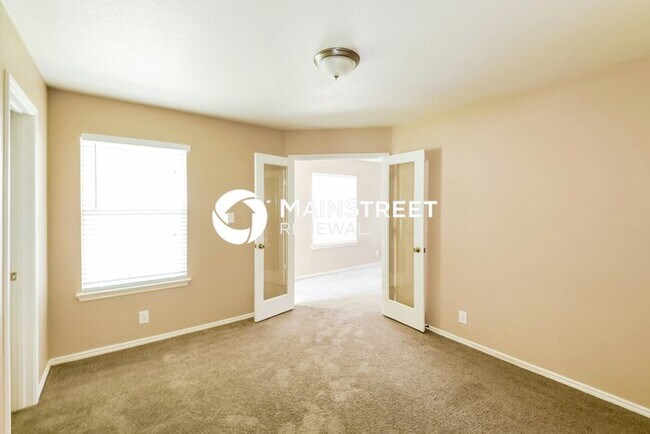 Building Photo - 3 Bedroom Pet-Friendly Home in San Antonio...