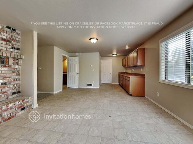 Building Photo - 926 S Magnolia Ln