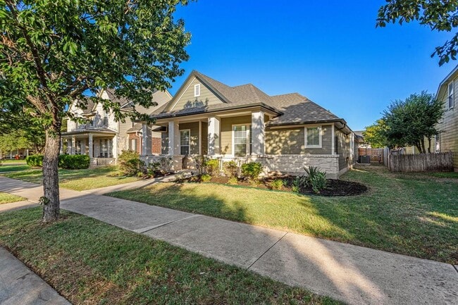 Building Photo - 313 Greenside Ln