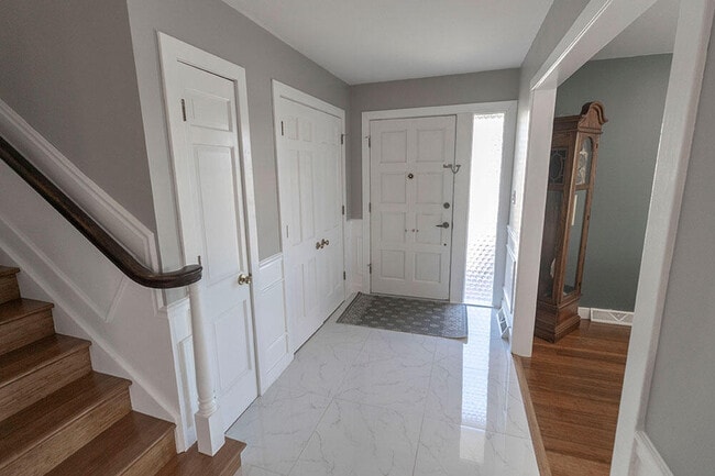 Building Photo - 2500 Bluff Blvd