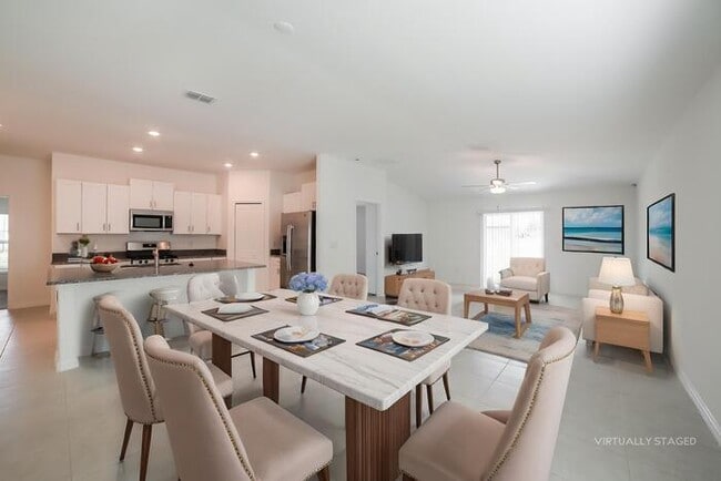 Building Photo - Beautiful 4 Bedroom Home