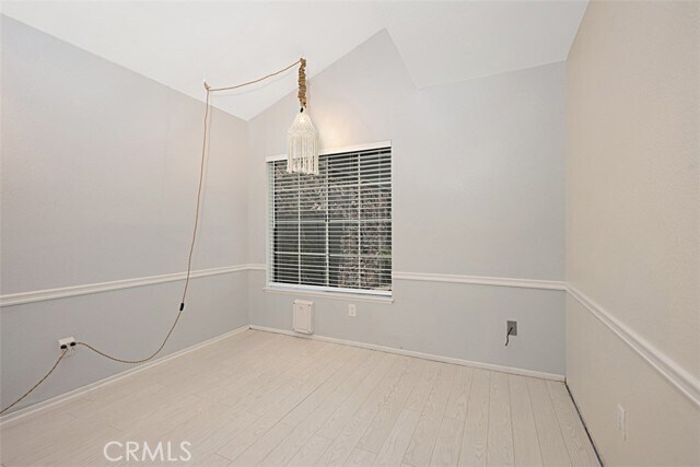 Building Photo - 41495 Avenida De La Reina