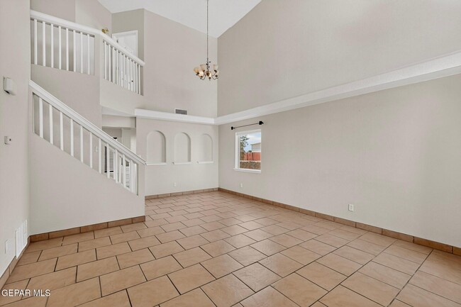 Building Photo - 14224 Desert Ash Dr