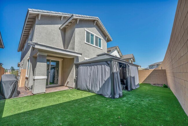 Building Photo - 688 Monroe Hl Pl