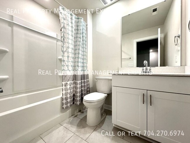 Building Photo - 3940 Shider Ln