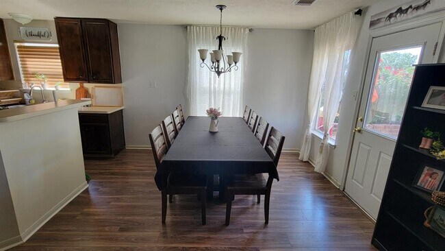 Building Photo - 3115 Lantern Bay Ln