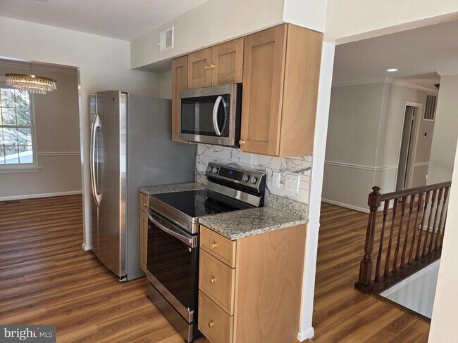 Building Photo - 10217 McKean Ct