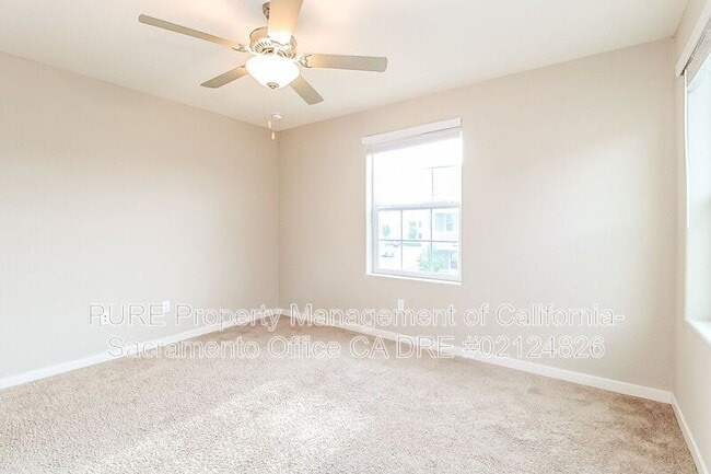 Building Photo - 4062 Southampton St