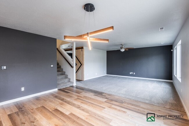 Building Photo - Upgraded 4 bed 3 bath home