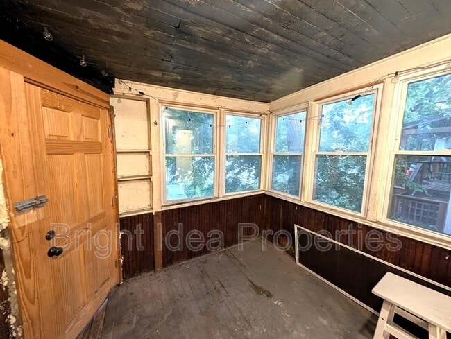 Building Photo - 2709 Stevens Ave