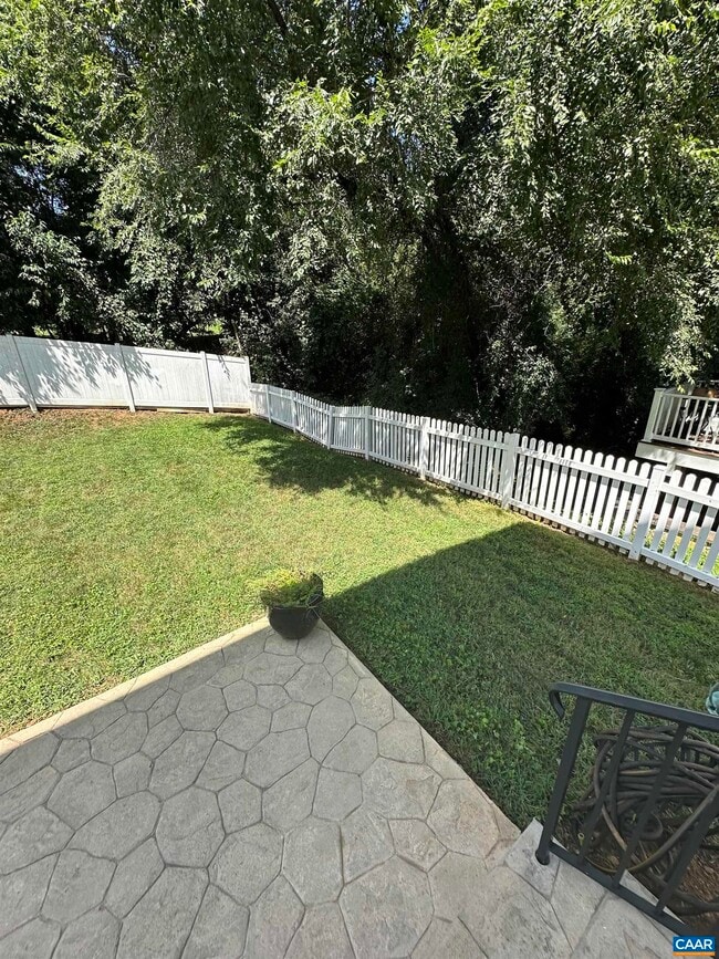 Building Photo - 545 Summerford Ln