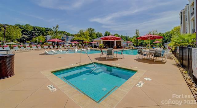 Building Photo - 16408 Holly Crest Ln