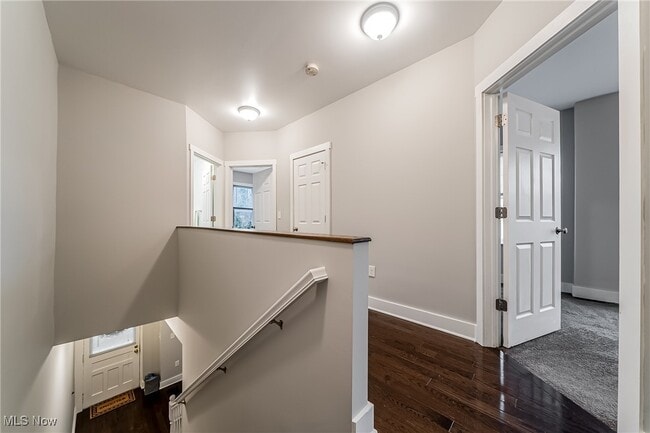 Building Photo - 11204 Clifton Blvd