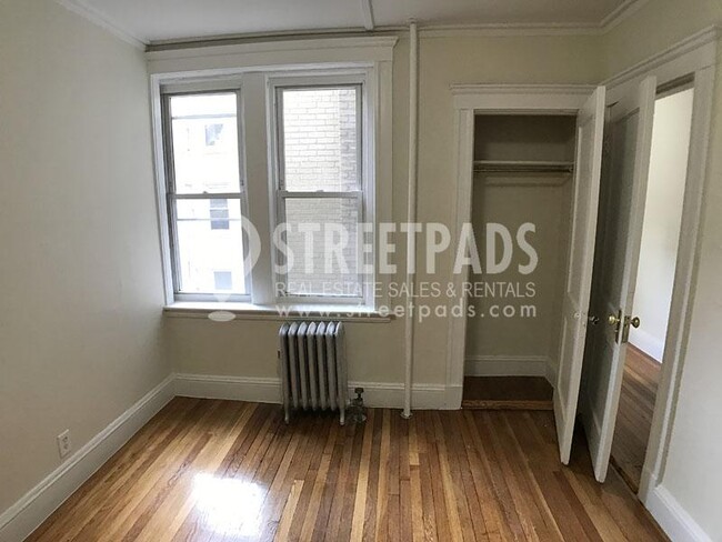 Building Photo - 1 bedroom in Boston MA 02215