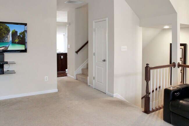 Building Photo - 18 Kearney Way