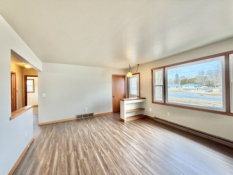 Building Photo - 3324 Ruger Ave