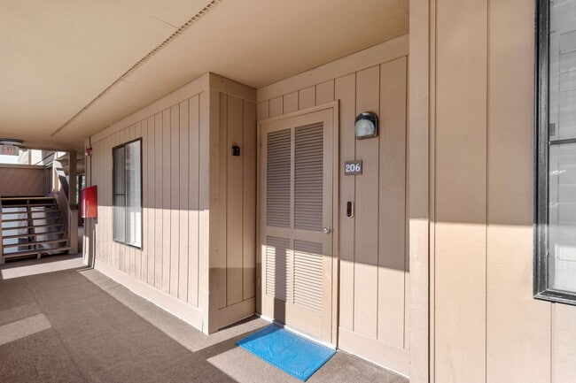 Building Photo - “Beachside Living – 2BR/2BA Condo with Oce...