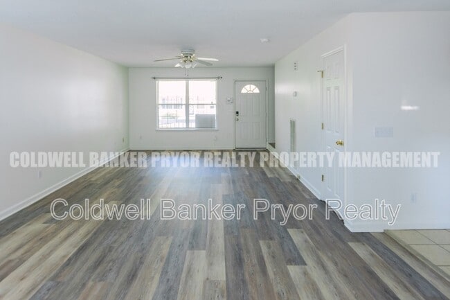 Building Photo - 1240 N Concord Rd