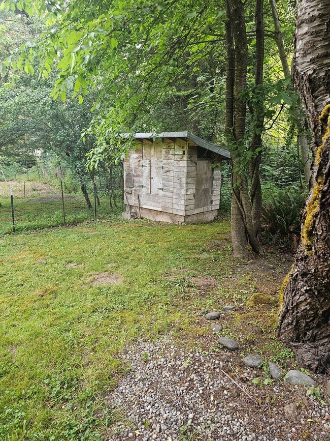 Building Photo - Cute 1BED/1BATH Available now!