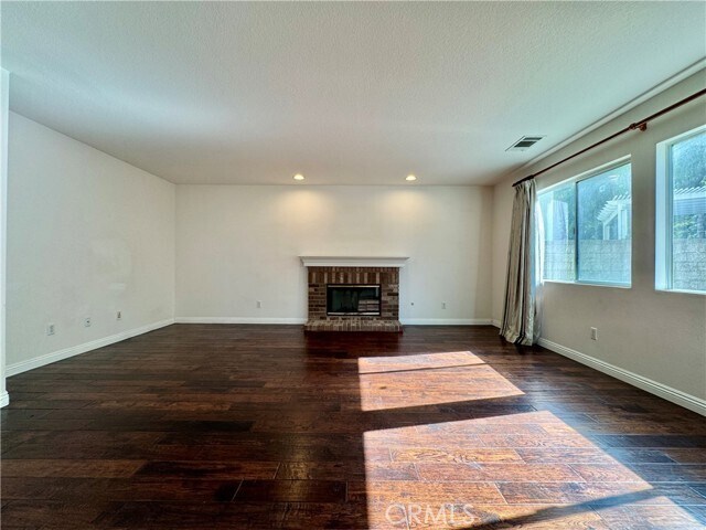 Building Photo - 16612 China Berry Ct