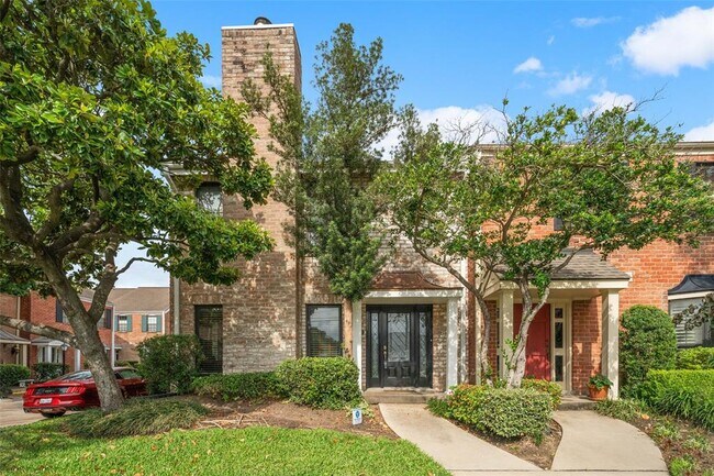 Building Photo - 624 Augusta Dr