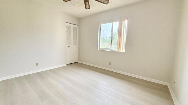 Building Photo - 4857 Sable Pine Cir