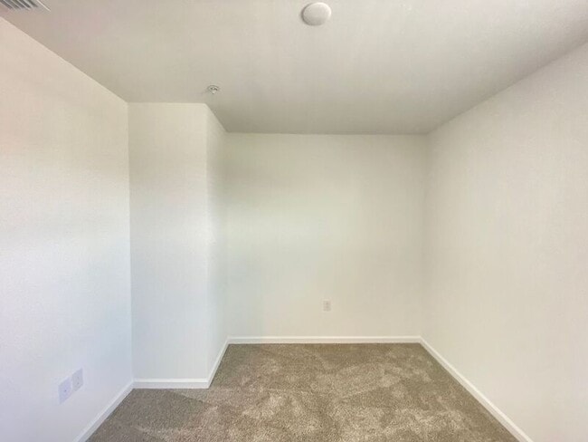 Building Photo - 4196 Sadler Rd
