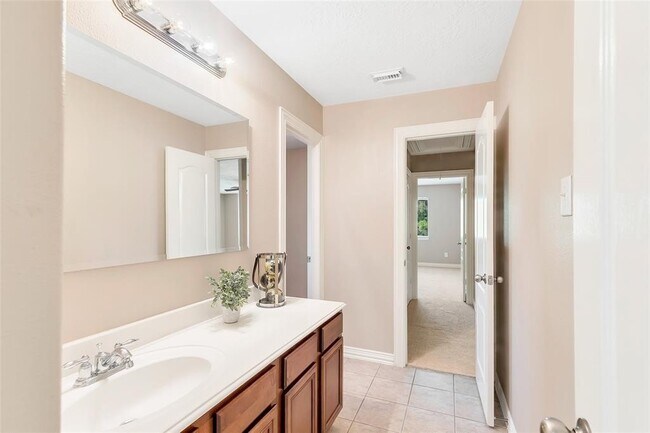 Building Photo - 13019 Chandler Chase Ct