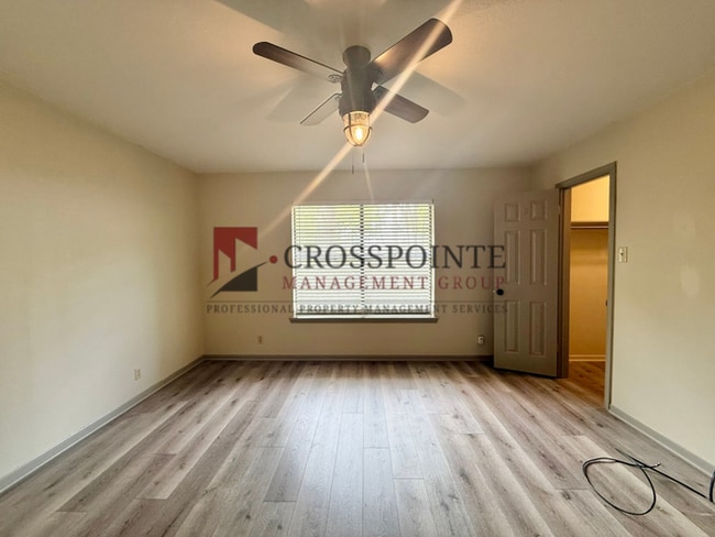 Building Photo - Almost Ready! 2 Bedroom 1 Bath ON Lake Palestine!