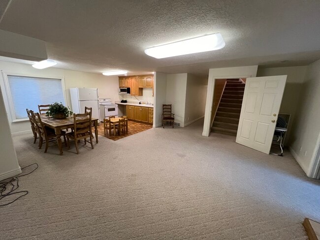 Building Photo - 1408 E 2300 N