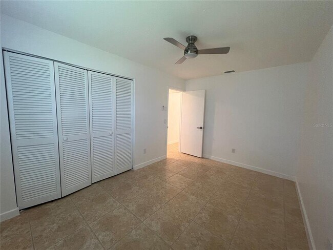 Building Photo - 22472 Tennyson Ave