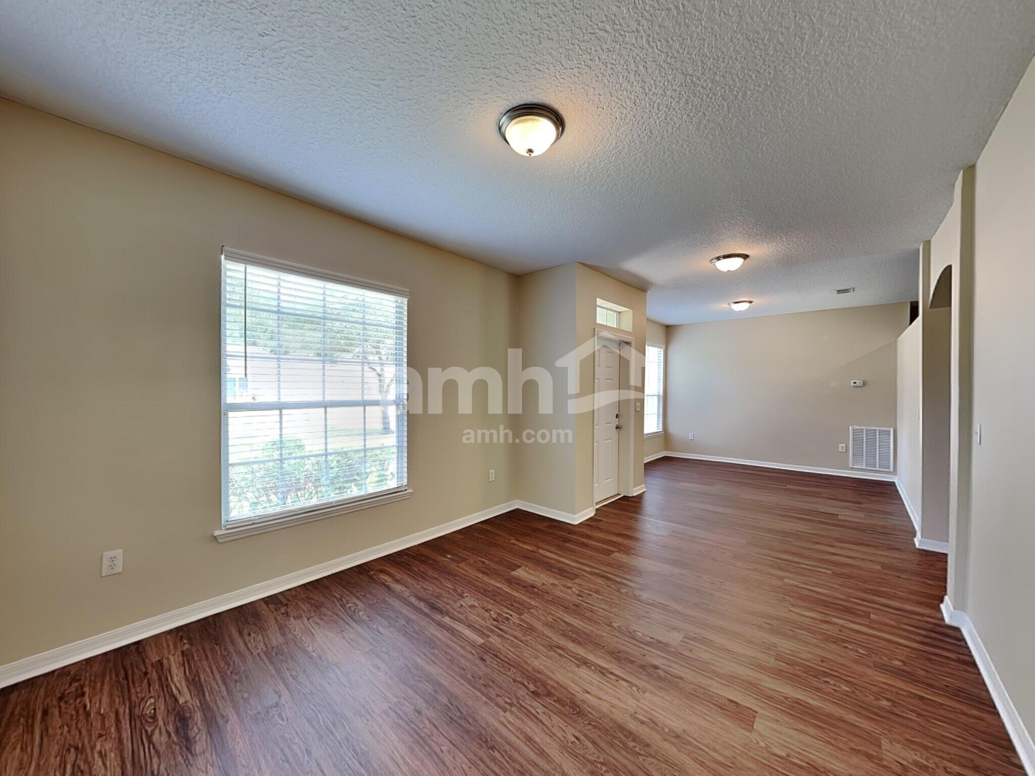 Building Photo - 711 Red Cedar Ct