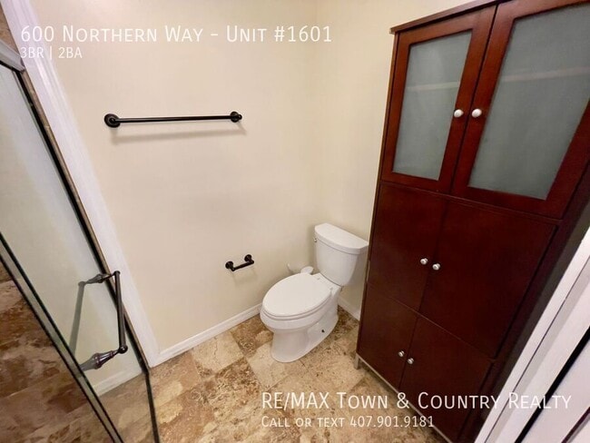 Building Photo - 600 Northern Way