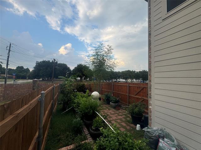 Building Photo - 503 Hawken Dr